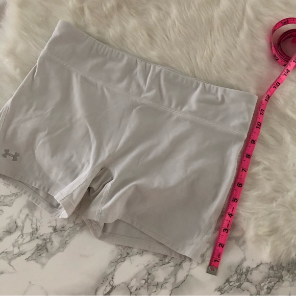 Under Armour White Compression Shorts - Picture 7 of 11